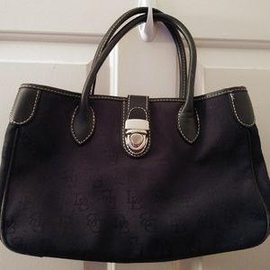 Dooney & bourke purse